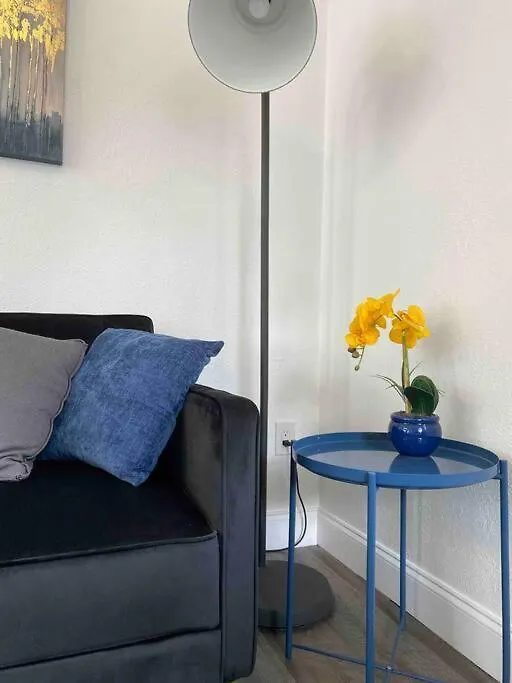 Contemporary 1-Bedroom Private Bungalow Walk To Armature & Riverwalk Tampa 0*,  Verenigde Staten